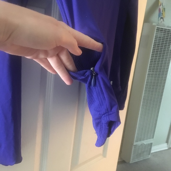 Under Armour Heat Gear Workout Long Sleeve - Picture 5 of 6